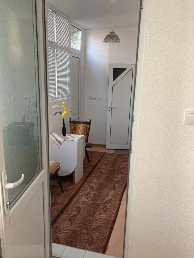 Private Room With Lovely Yard Sandanski Esterno foto